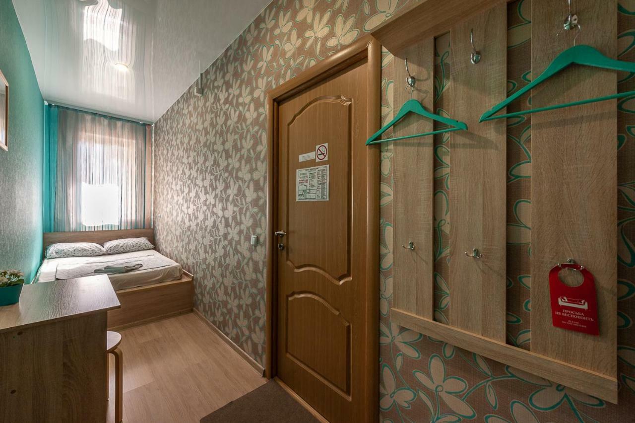 U Aeroporta Mini-Hotel Koltsovo  Εξωτερικό φωτογραφία